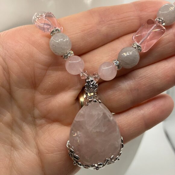 Stunning Genuine Rose Quartz Teardrop Pendant Necklace 20 ins NEW Adjustable - Picture 14 of 16